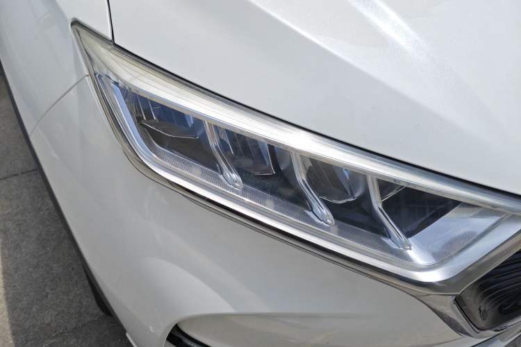 Used CHANGAN OSHAN X7 2020 1.5T Automatic Luxury Version Right Front Headlight