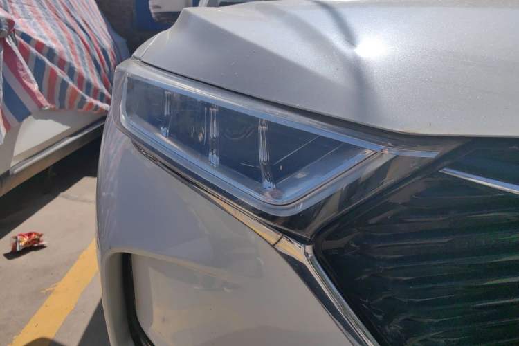 Used CHANGAN OSHAN X7 2020 1.5T Automatic Prestige Edition Right Front Headlight