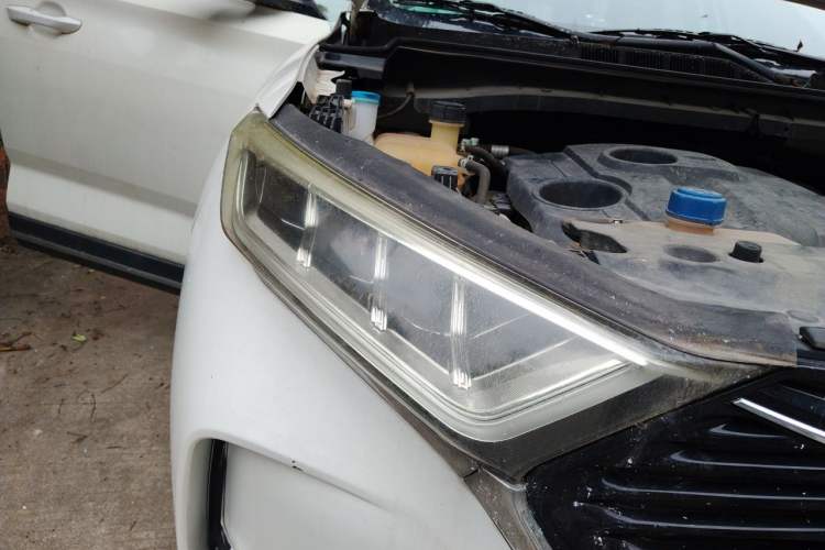 Used CHANGAN OSHAN X7 2020 1.5T Automatic Luxury Version Right Front Headlight