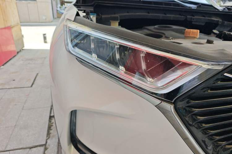 Used CHANGAN OSHAN X7 2020 1.5T Automatic Prestige Edition Right Front Headlight