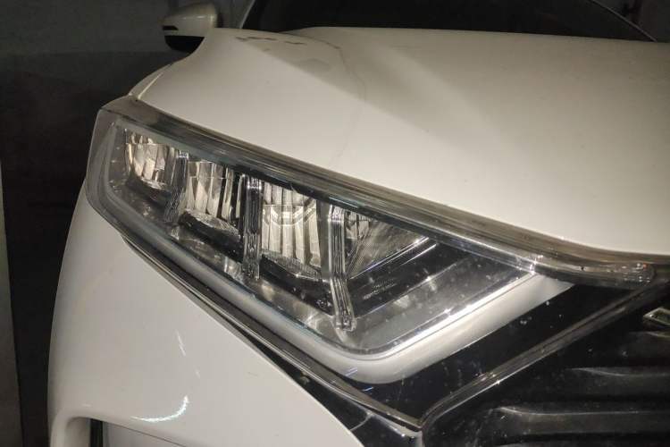 Used CHANGAN OSHAN X7 2020 1.5T Automatic Luxury Version Right Front Headlight