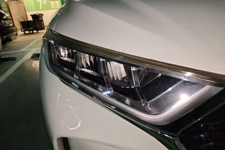 Used CHANGAN OSHAN X7 2020 1.5T Automatic Luxury Version Right Front Headlight