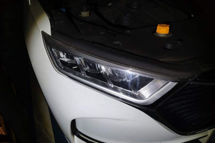 Used CHANGAN OSHAN X7 2020 1.5T Automatic Pilot Edition Right Front Headlight
