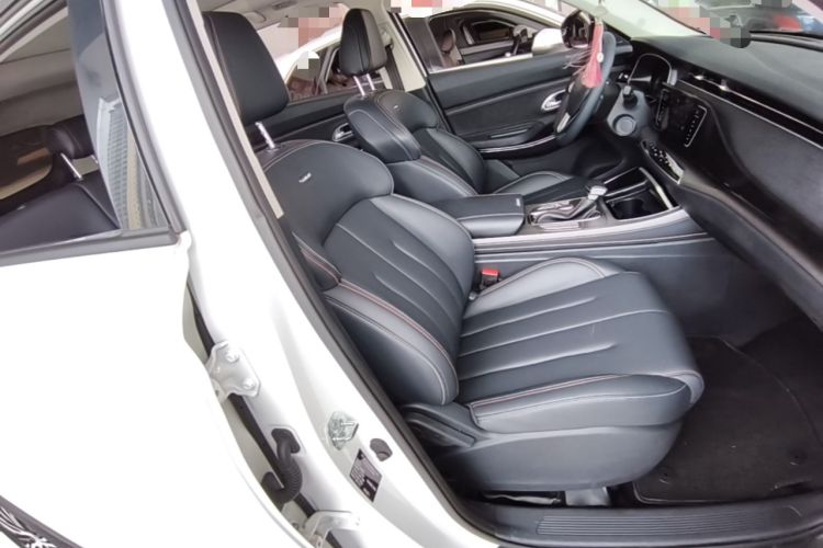 Used CHANGAN OSHAN X7 2020 1.5T Automatic Luxury Version Right Front Seat