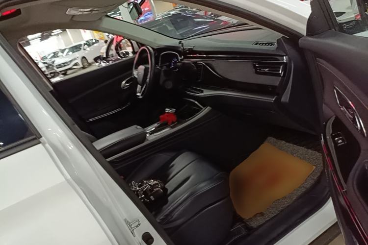 Used CHANGAN OSHAN X7 2020 1.5T Automatic Luxury Version Right Front Seat