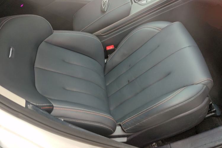 Used CHANGAN OSHAN X7 2020 1.5T Automatic Luxury Model Right Front Seat