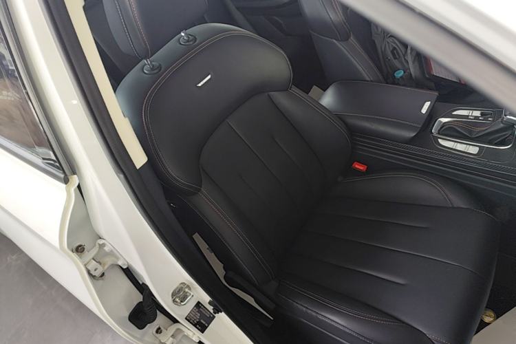 Used CHANGAN OSHAN X7 2020 1.5T Automatic Luxury Version Right Front Seat