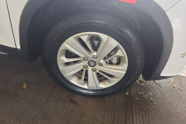 Used CHANGAN OSHAN X7 2020 1.5T Manual Elite Edition Right Front Wheel Hub