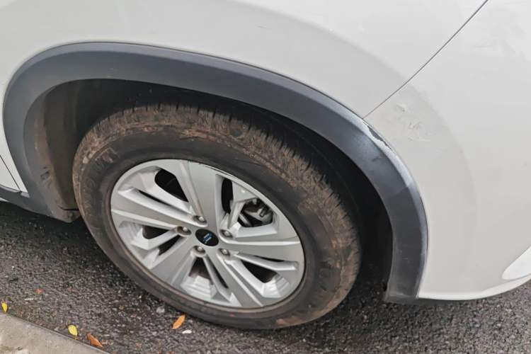 Used CHANGAN OSHAN X7 2020 1.5T Manual Luxury Version Right Front Wheel Hub