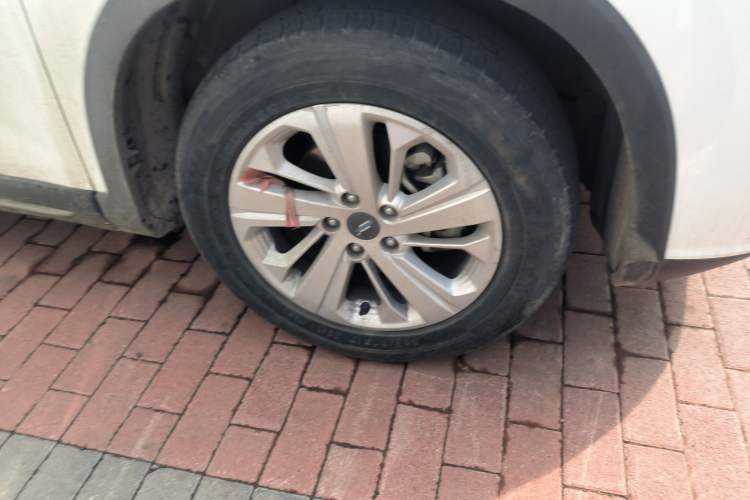 Used CHANGAN OSHAN X7 2020 1.5T Manual Elite Edition Right Front Wheel Hub