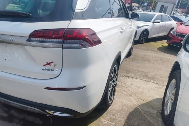 Used CHANGAN OSHAN X7 2020 1.5T Automatic Flagship Edition Right Rear Taillight