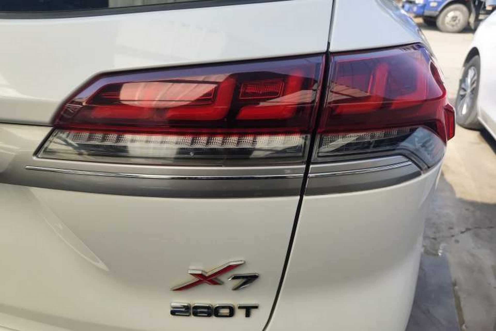 Used CHANGAN OSHAN X7 2020 1.5T Automatic Prestige Edition Right Rear Taillight