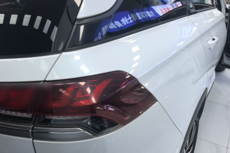 Used CHANGAN OSHAN X7 2020 1.5T Automatic Luxury Version Right Rear Taillight