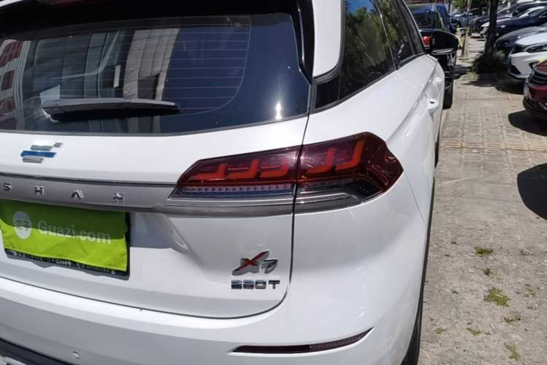 Used CHANGAN OSHAN X7 2020 1.5T Automatic Elite Edition Right Rear Taillight