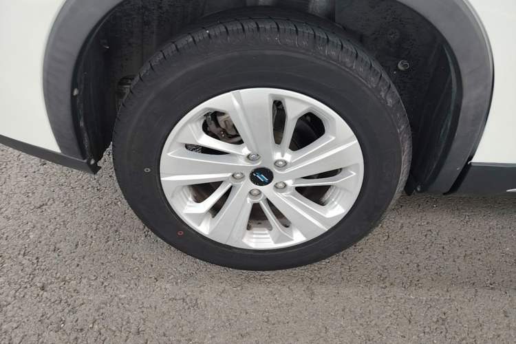Used CHANGAN OSHAN X7 2020 1.5T Manual Elite Edition Right Rear Wheel Hub