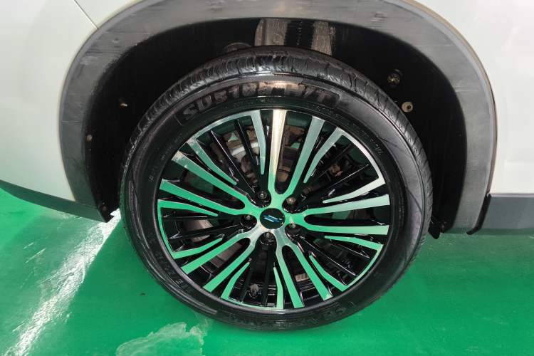 Used CHANGAN OSHAN X7 2020 1.5T Automatic Prestige Edition Right Rear Wheel Hub