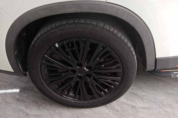 Used CHANGAN OSHAN X7 2020 1.5T Automatic Luxury Model Right Rear Wheel Hub