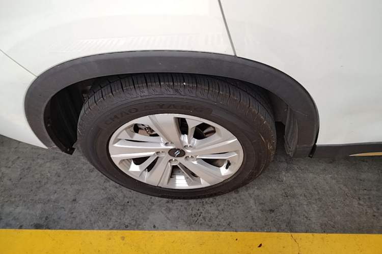 Used CHANGAN OSHAN X7 2020 1.5T Automatic Elite Edition Right Rear Wheel Hub