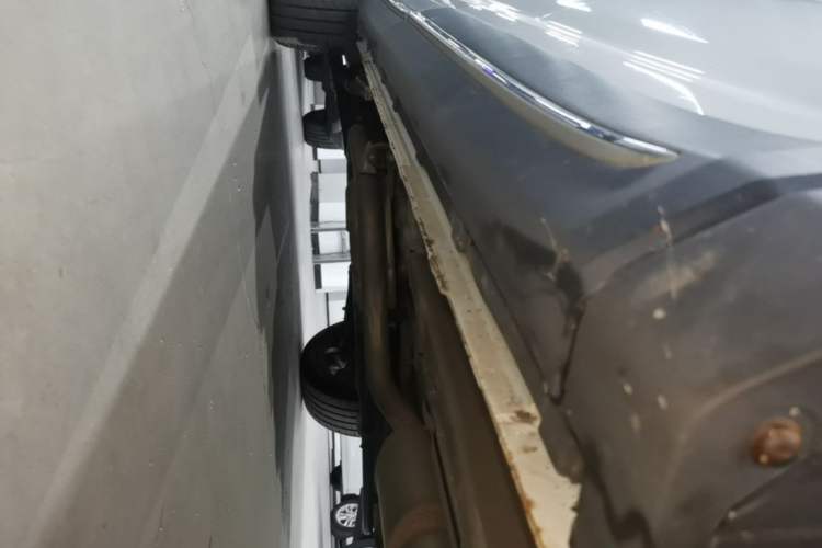 Used CHANGAN OSHAN X7 2020 1.5T Automatic Luxury Version Right Side Sill