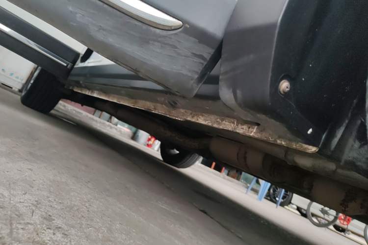 Used CHANGAN OSHAN X7 2020 1.5T Manual Luxury Version Right Side Sill