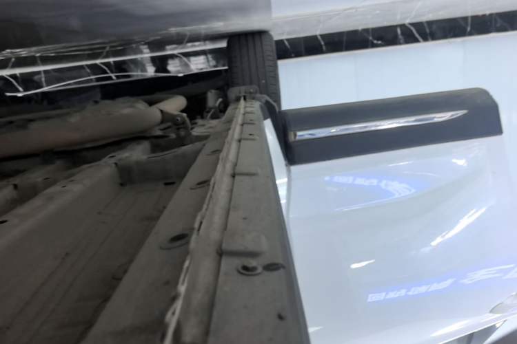 Used CHANGAN OSHAN X7 2020 1.5T Automatic Luxury Version Right Side Sill