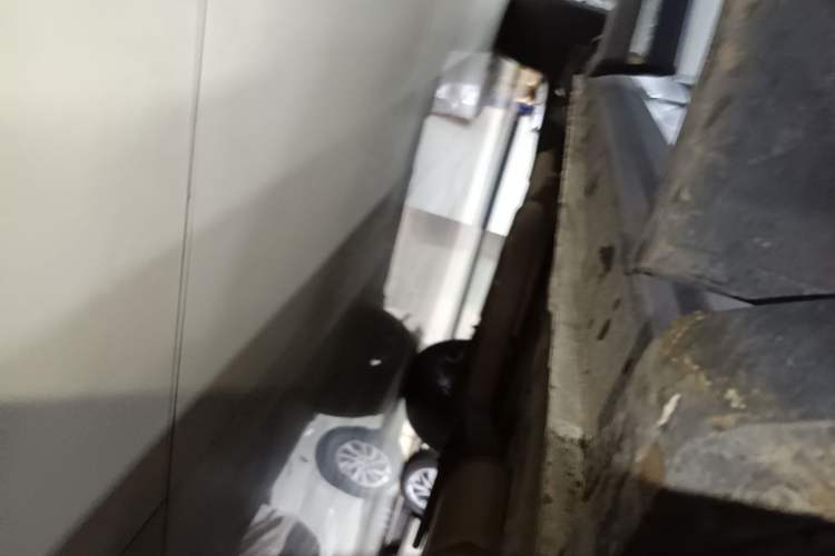 Used CHANGAN OSHAN X7 2020 1.5T Automatic Luxury Version Right Side Sill