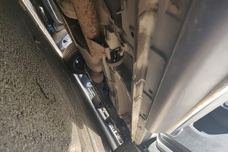 Used CHANGAN OSHAN X7 2020 1.5T Automatic Prestige Edition Right Side Sill