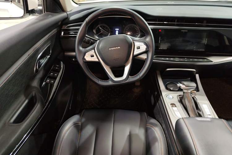 Used CHANGAN OSHAN X7 2020 1.5T Automatic Luxury Model Steering Wheel