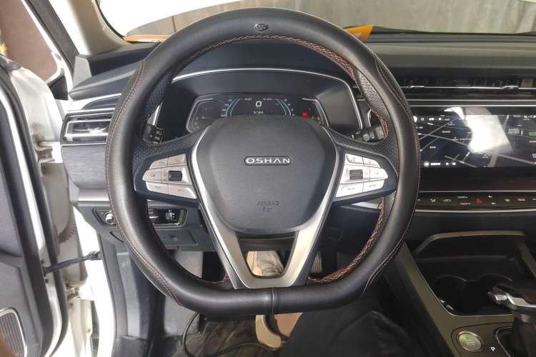 Used CHANGAN OSHAN X7 2020 1.5T Automatic Flagship Edition Steering Wheel