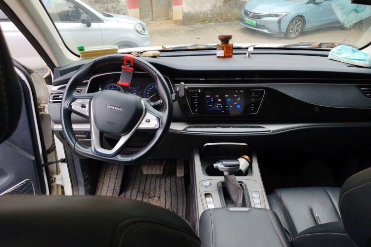 Used CHANGAN OSHAN X7 2020 1.5T Automatic Luxury Version Steering Wheel