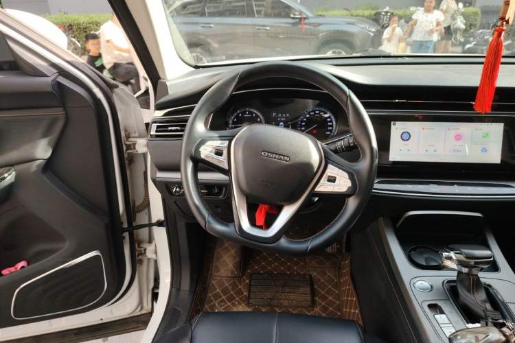 Used CHANGAN OSHAN X7 2020 1.5T Automatic Luxury Model Steering Wheel