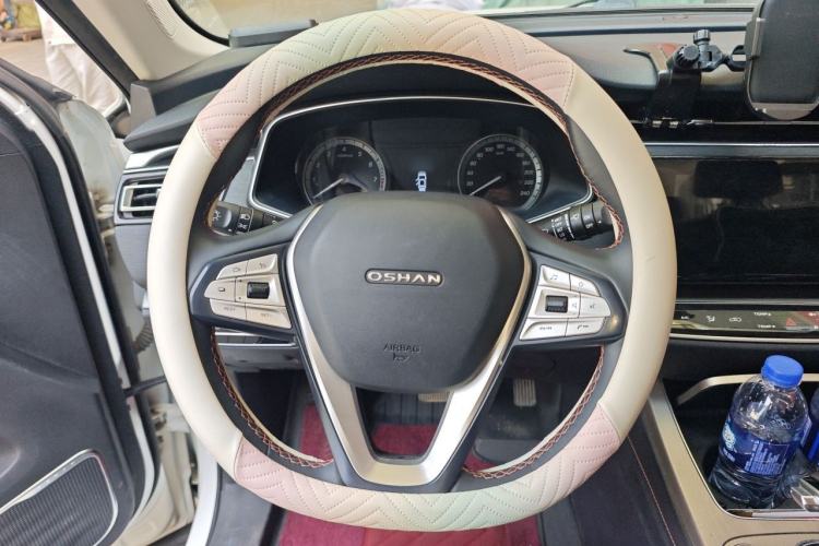 Used CHANGAN OSHAN X7 2020 1.5T Automatic Prestige Edition Steering Wheel