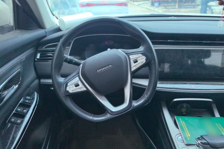 Used CHANGAN OSHAN X7 2020 1.5T Automatic Parking with Facial Recognition – Spacey & Carefree Edition Steering Wheel