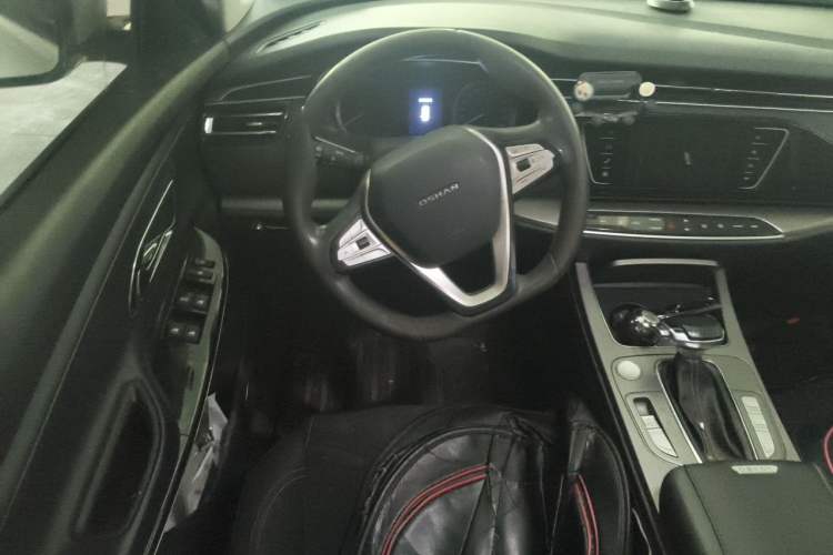 Used CHANGAN OSHAN X7 2020 1.5T Automatic Elite Edition Steering Wheel