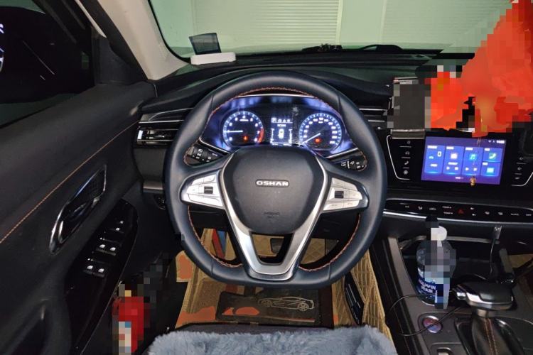 Used CHANGAN OSHAN X7 2020 1.5T Automatic Luxury Version Steering Wheel