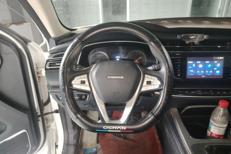 Used CHANGAN OSHAN X7 2020 1.5T Manual Luxury Version Steering Wheel