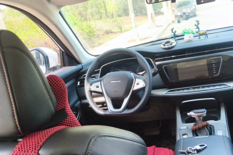 Used CHANGAN OSHAN X7 2020 1.5T Automatic Luxury Version Steering Wheel