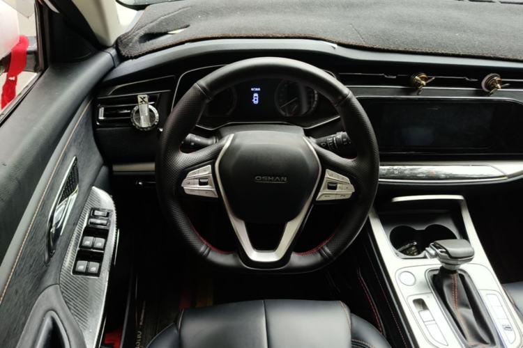 Used CHANGAN OSHAN X7 2020 1.5T Automatic Luxury Model Steering Wheel