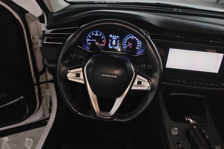 Used CHANGAN OSHAN X7 2020 1.5T Automatic Luxury Model Steering Wheel