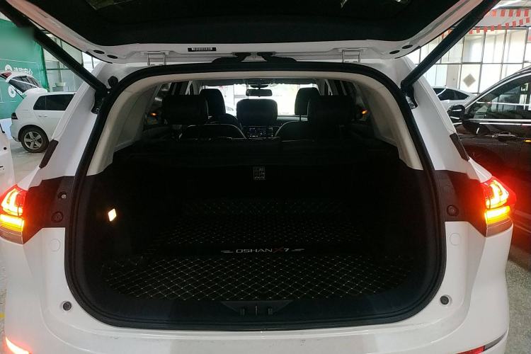 Used CHANGAN OSHAN X7 2020 1.5T Automatic Flagship Edition Trunk