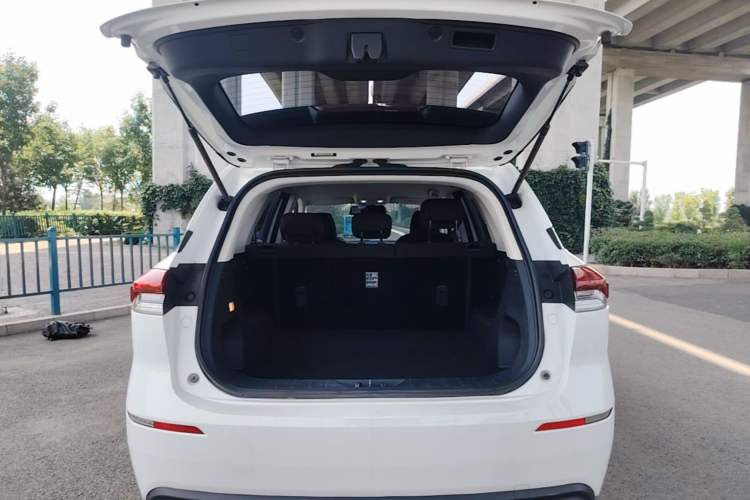 Used CHANGAN OSHAN X7 2020 1.5T Manual Elite Edition Trunk