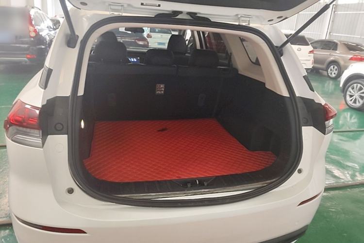 Used CHANGAN OSHAN X7 2020 1.5T Automatic Elite Edition Trunk