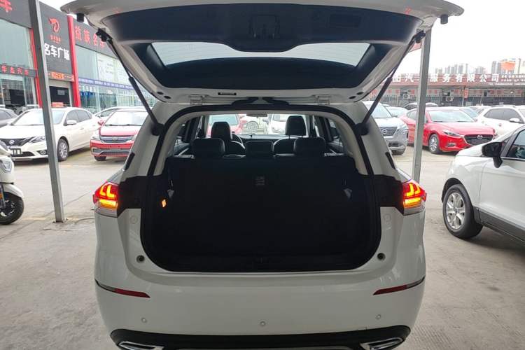 Used CHANGAN OSHAN X7 2020 1.5T Manual Luxury Version Trunk