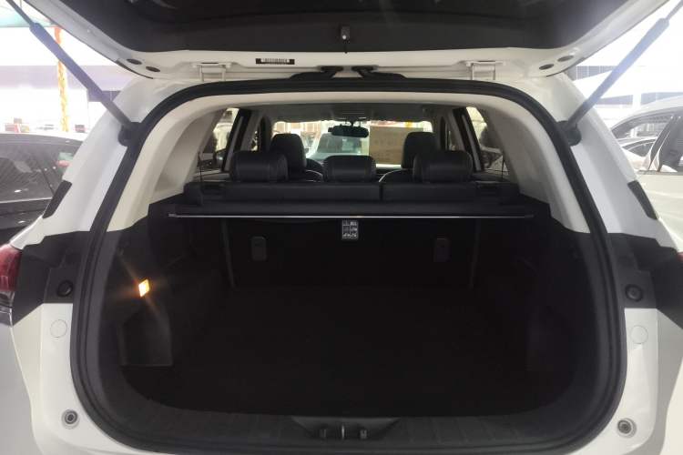 Used CHANGAN OSHAN X7 2020 1.5T Automatic Luxury Version Trunk