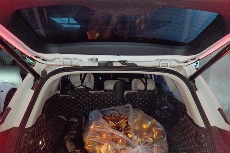 Used CHANGAN OSHAN X7 2020 1.5T Automatic Flagship Edition Trunk