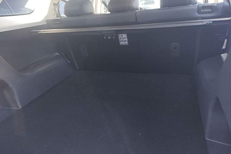 Used CHANGAN OSHAN X7 2020 1.5T Automatic Prestige Edition Trunk