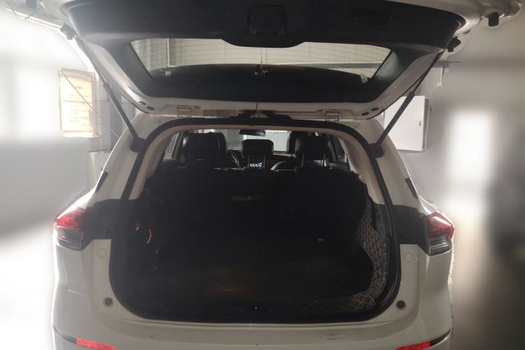 Used CHANGAN OSHAN X7 2020 1.5T Manual Luxury Version Trunk