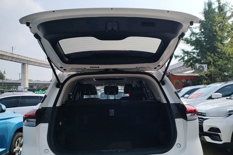 Used CHANGAN OSHAN X7 2020 1.5T Automatic Luxury Model Trunk