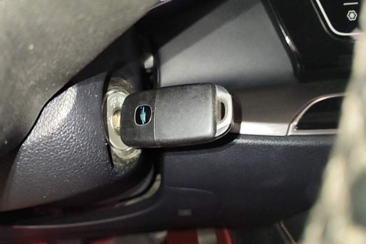 Used CHANGAN OSHAN X7 2020 1.5T Automatic Elite Edition Vehicle Key