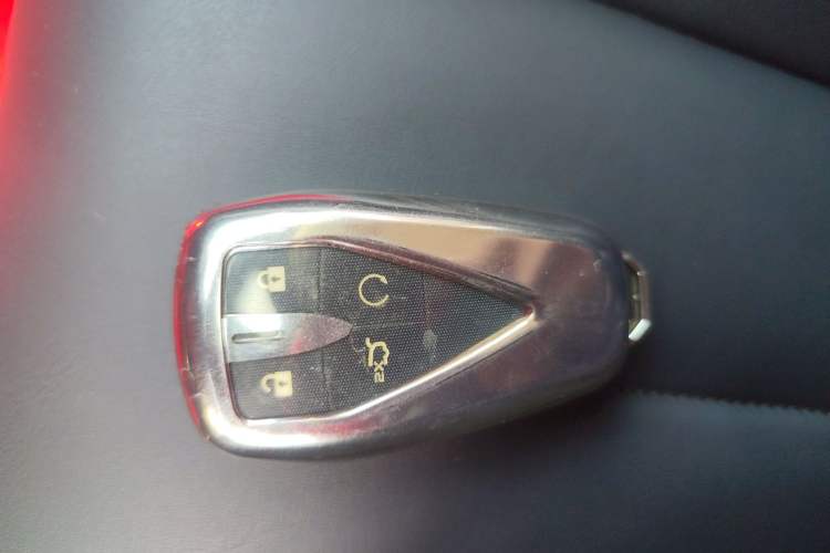Used CHANGAN OSHAN X7 2020 1.5T Automatic Prestige Edition Vehicle Key